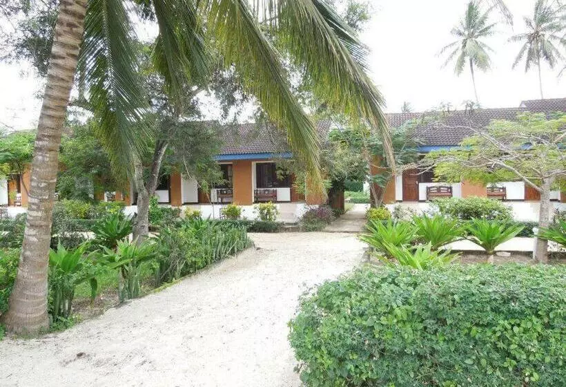 هتل Funky Squids Beach Resort