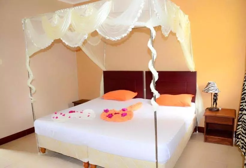هتل Funky Squids Beach Resort