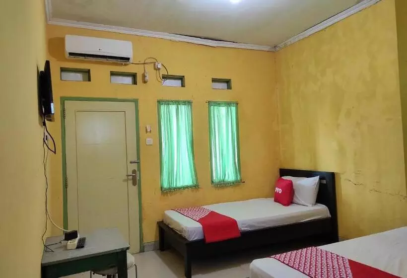 Hotelli Oyo 90333 Wisma Tenang Jaya Syariah