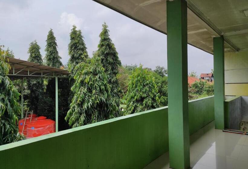 فندق Oyo 90333 Wisma Tenang Jaya Syariah