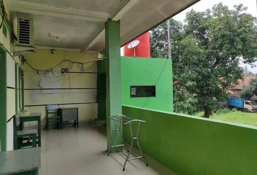 فندق Oyo 90333 Wisma Tenang Jaya Syariah