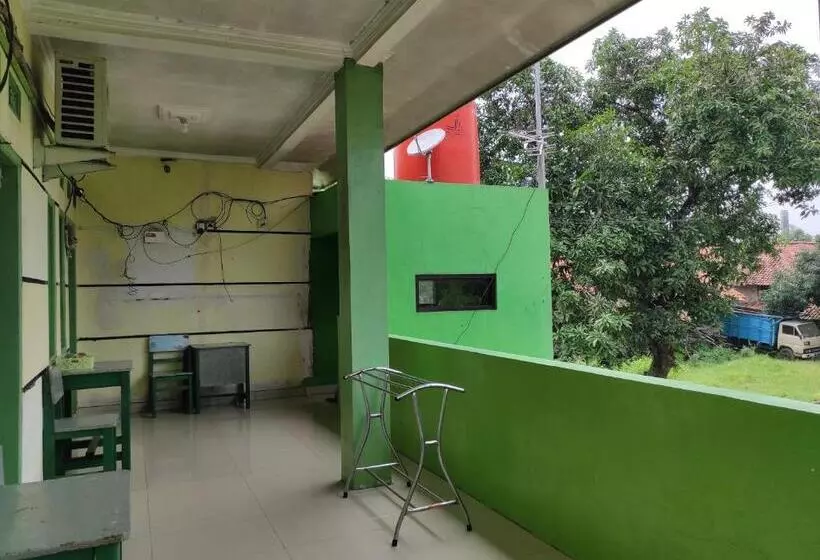 Hotelli Oyo 90333 Wisma Tenang Jaya Syariah