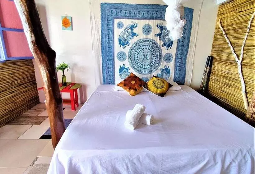 Hotelli Tintipan Ashram Hostel & Glamping