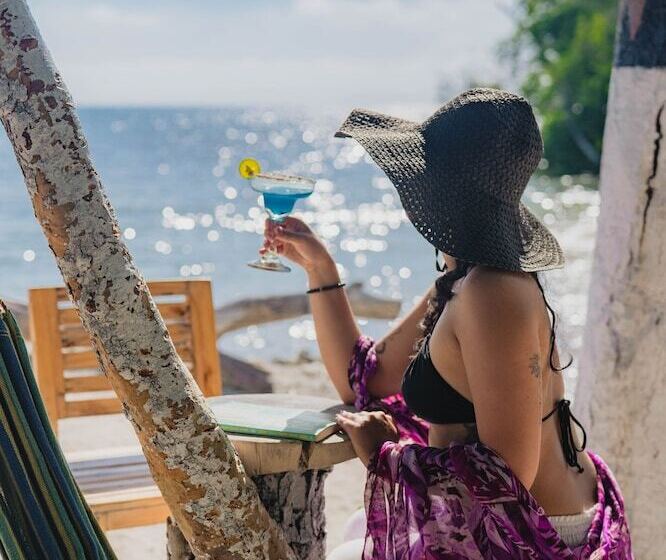 Otel Tintipan Ashram Hostel & Glamping