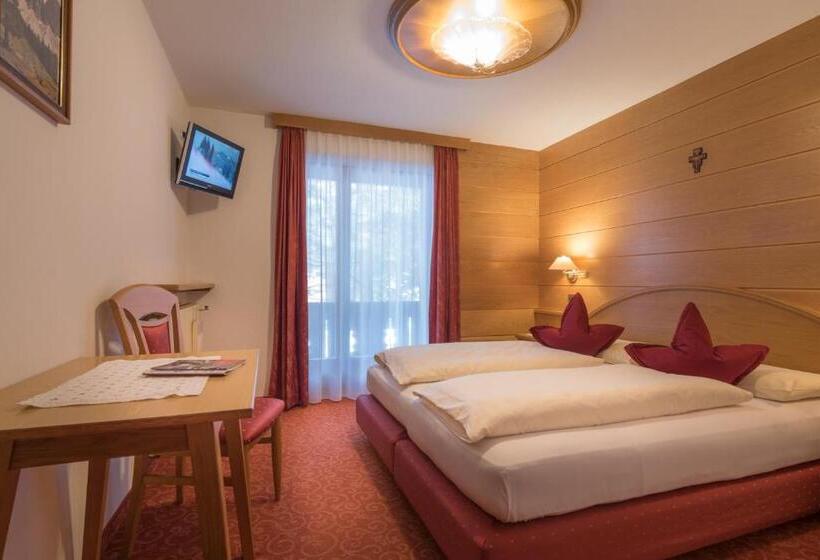 민박 Garni La Vara