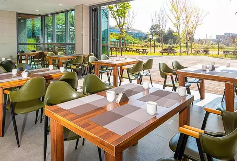 Lumia Hotel & Resort