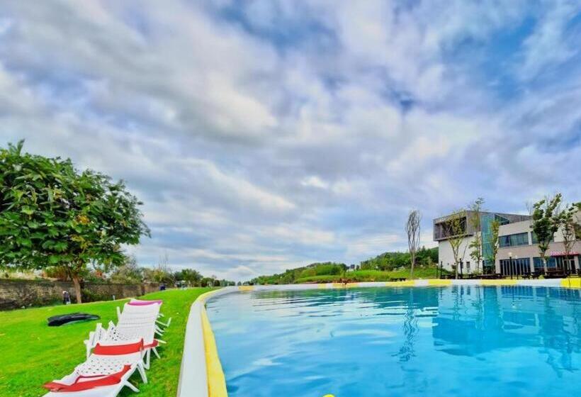 Lumia Hotel & Resort