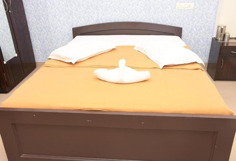 Hotel Star Msr Residency