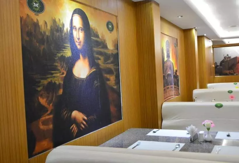 Hotelli Star Msr Residency