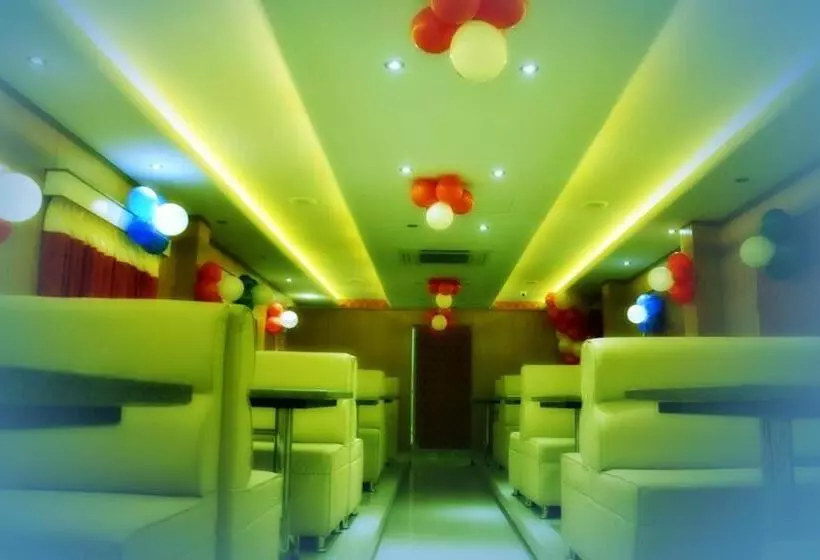 Hotelli Star Msr Residency