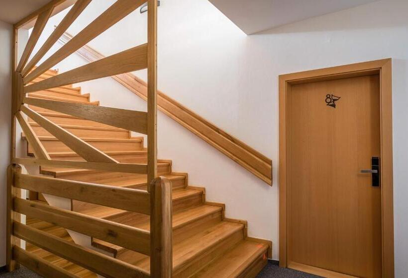 ペンション Moment   Bistro & Ubytovanie