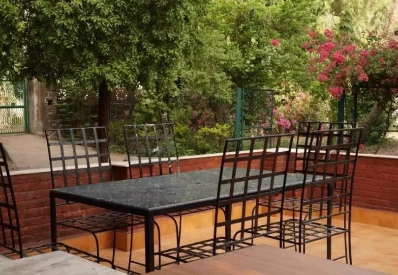 Majatalo Ranakpur Nature Retreat