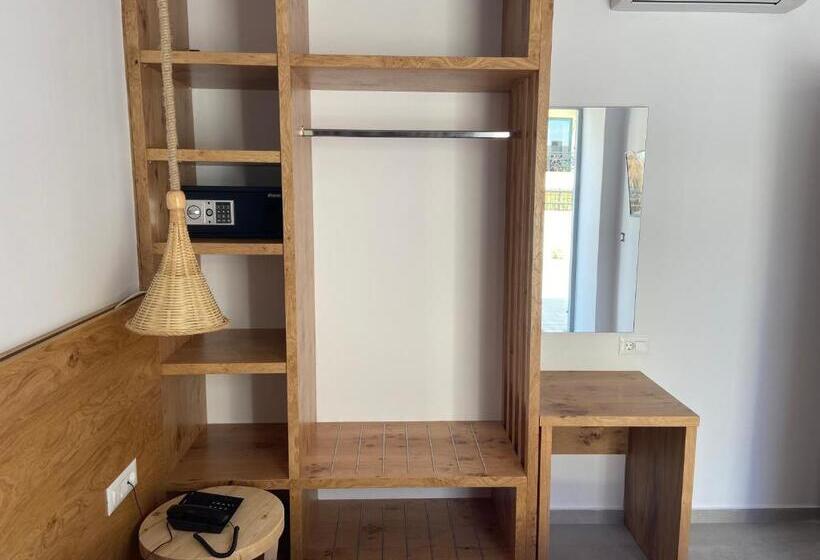 Blue Aegean Hotel & Suites