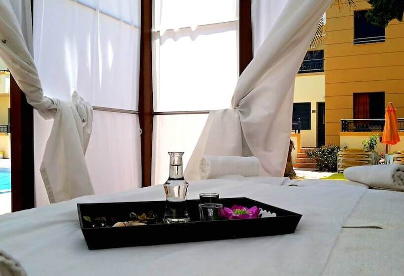 Blue Aegean Hotel & Suites