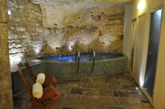 هتل Grana Barocco Art