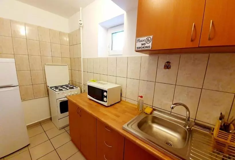 هتل Alia Accommodation Bucharest