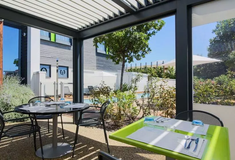 Отель Campanile Carcassonne Est La Cite