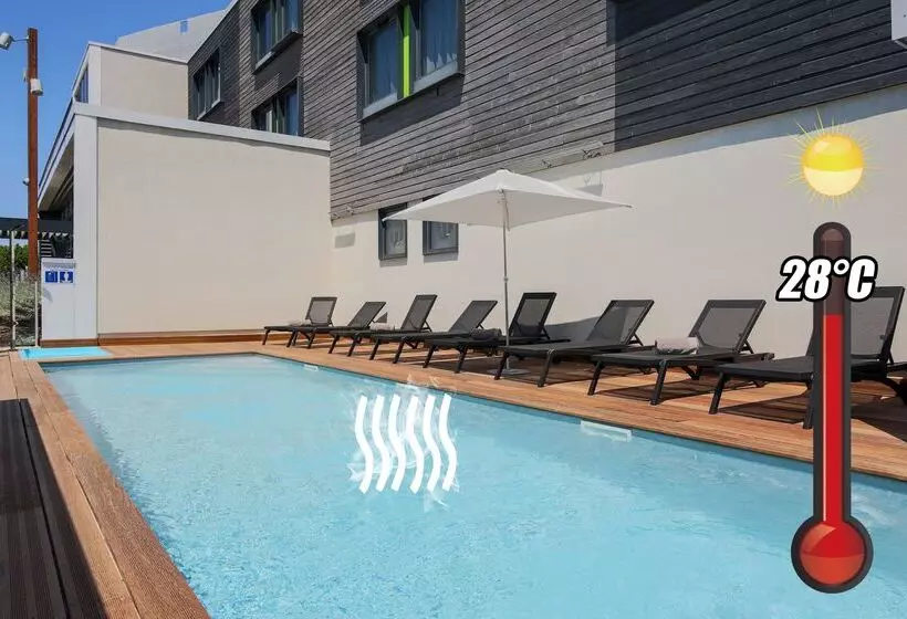 Отель Campanile Carcassonne Est La Cite