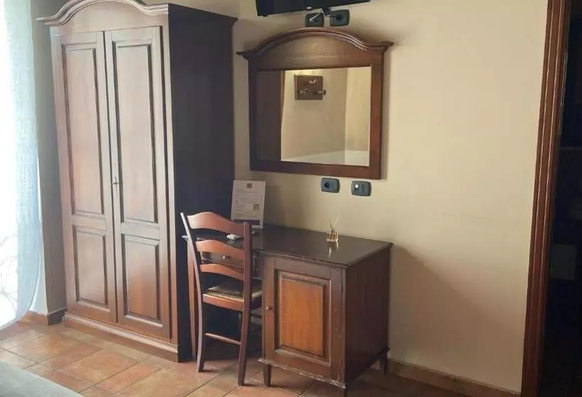 Отель Capomulini 3 Stelle