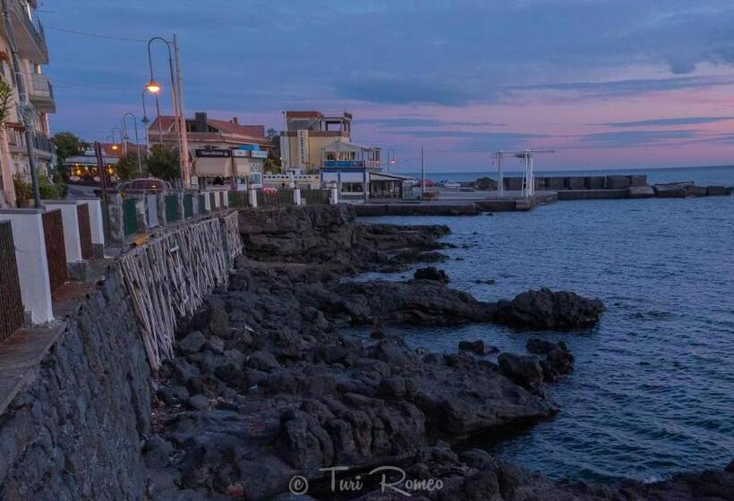 Отель Capomulini 3 Stelle