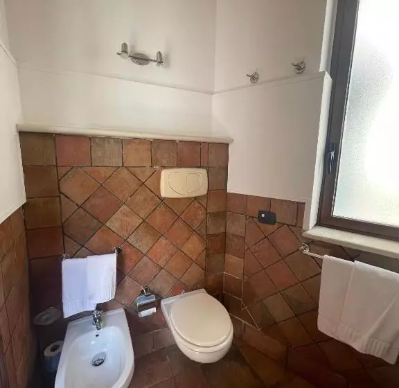 Отель Capomulini 3 Stelle