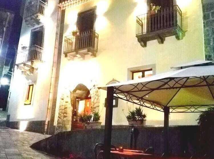 בית מלון כפרי Federico Ii