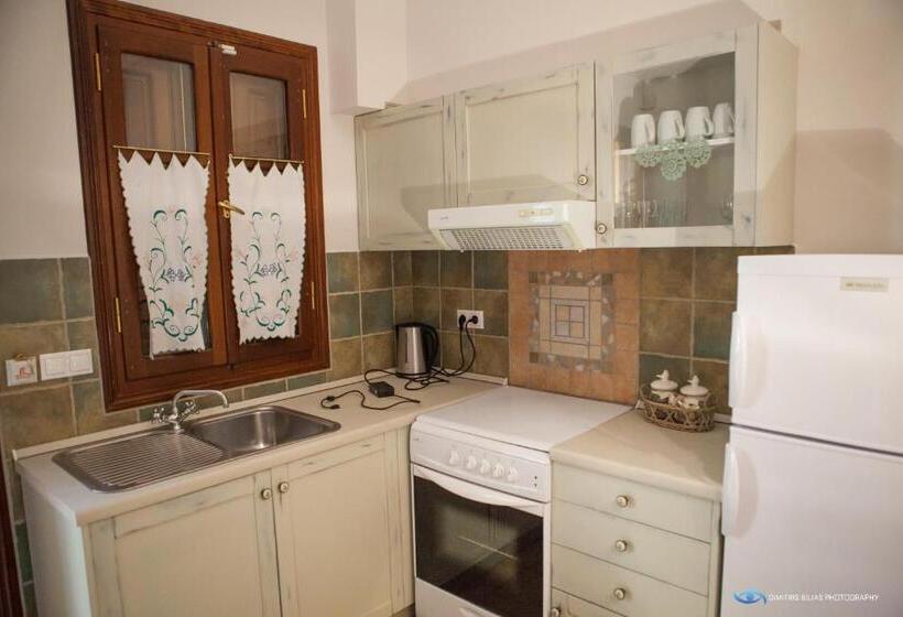 호텔 Iapetos Village