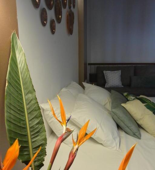 호텔 Iapetos Village