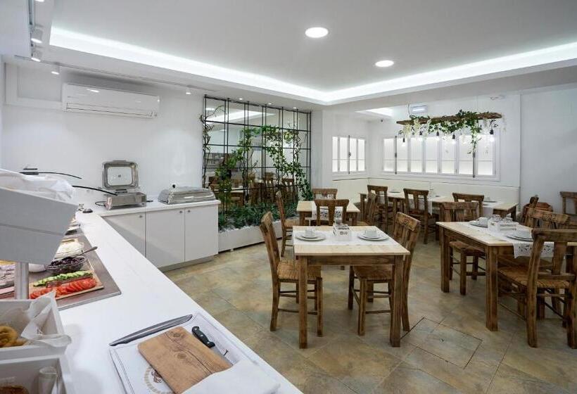 호텔 Iapetos Village