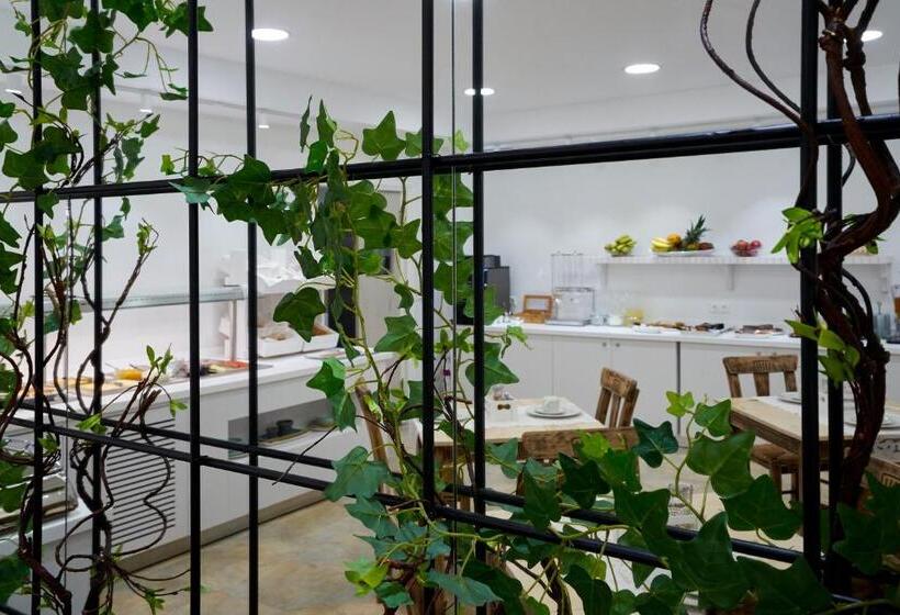 호텔 Iapetos Village