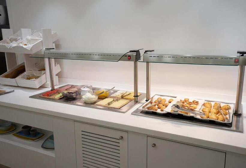 호텔 Iapetos Village