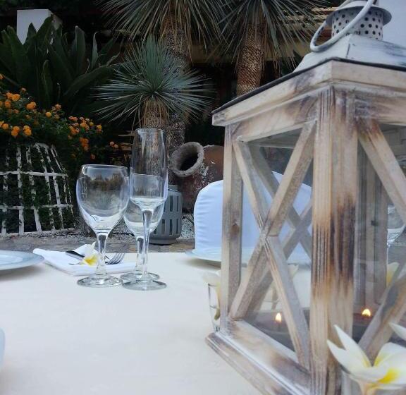 호텔 Iapetos Village