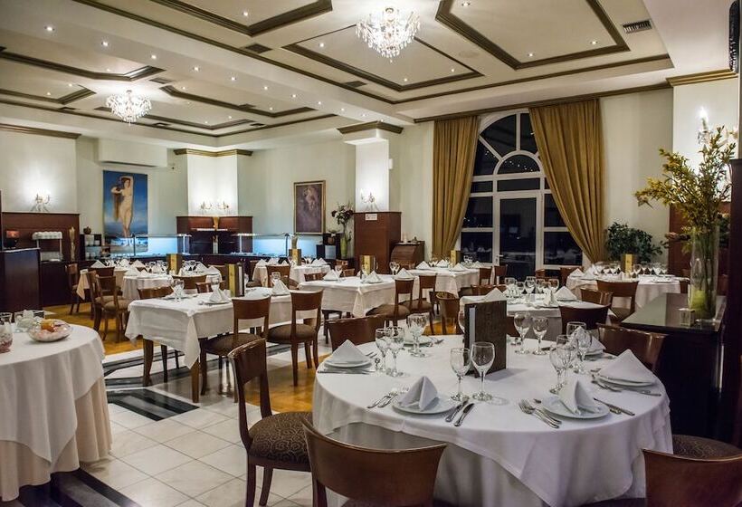 בית מלון כפרי Kouros