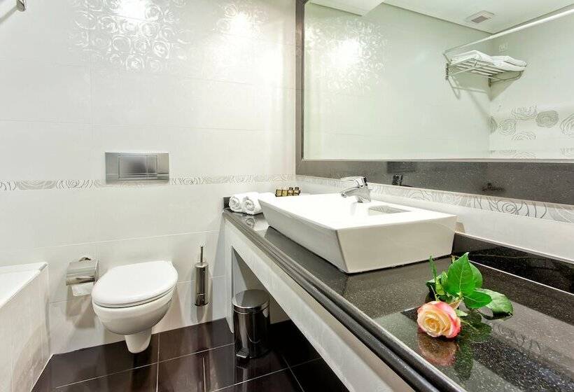 בית מלון כפרי Kouros