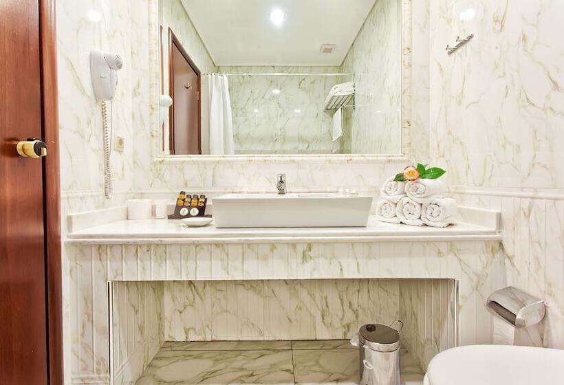 בית מלון כפרי Kouros