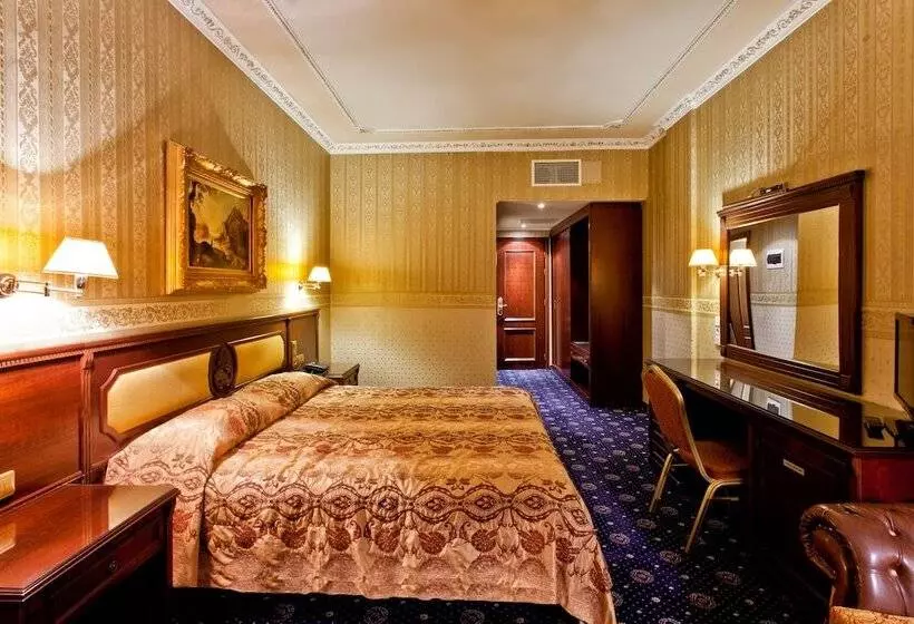 בית מלון כפרי Kouros