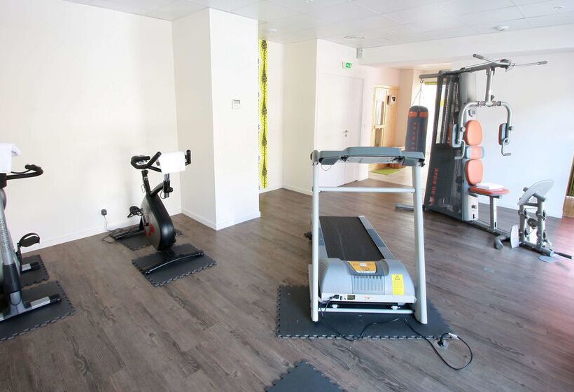 فندق Kyriad Charlevillemezieres