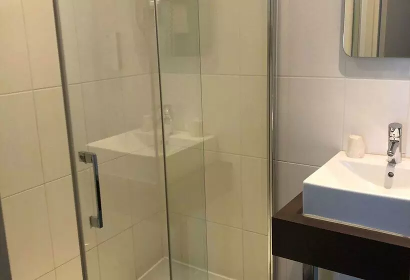 فندق Kyriad Charlevillemezieres