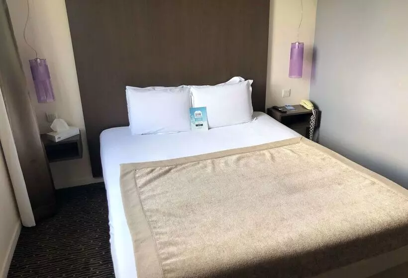 فندق Kyriad Charlevillemezieres