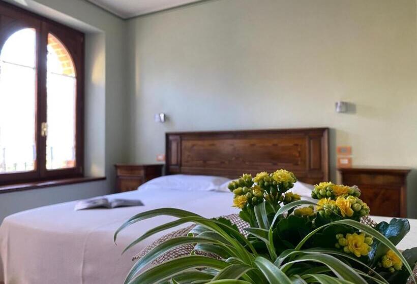 Отель La Locanda Del Notaio