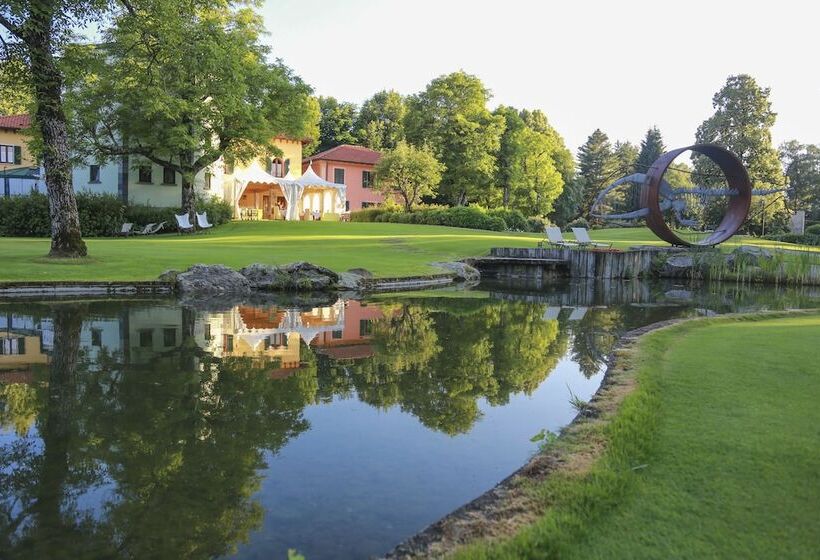 Отель La Locanda Del Notaio