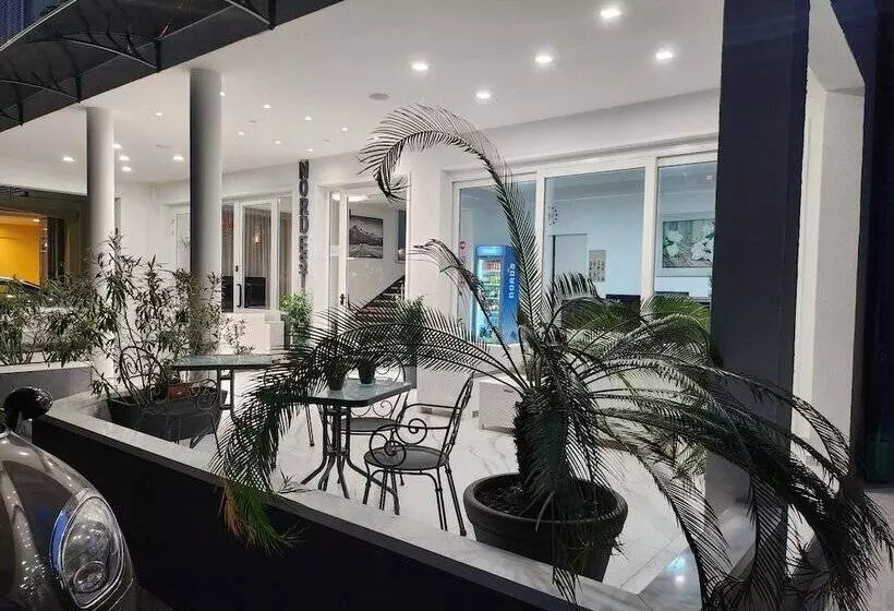 בית מלון כפרי Nord Est