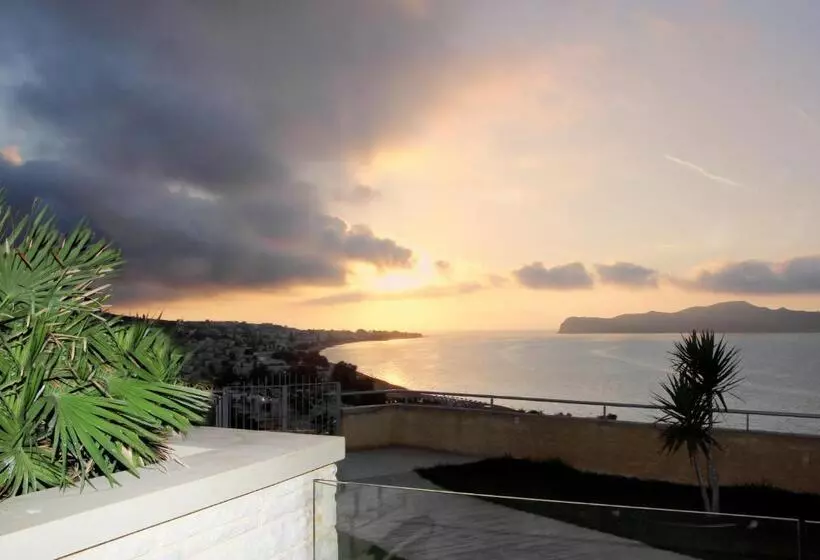 בית מלון כפרי Renieris