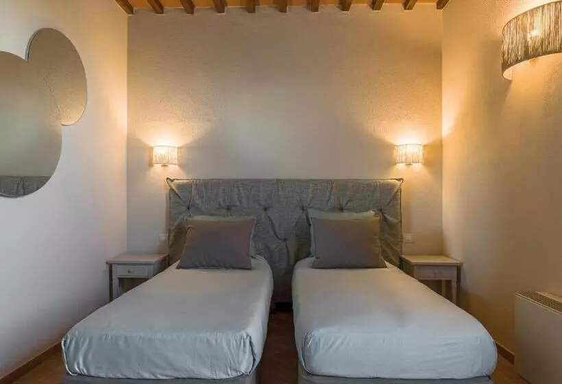 호텔 Resort Casale Le Torri