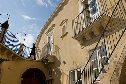 בית מלון כפרי Royal Maniace