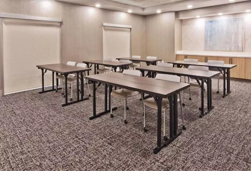 فندق Springhill Suites Birmingham Colonnade