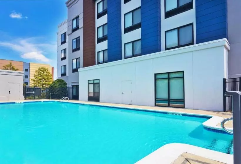 فندق Springhill Suites Birmingham Colonnade