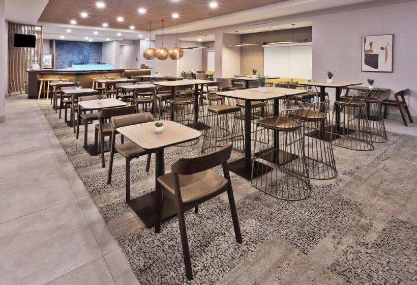 فندق Springhill Suites Birmingham Colonnade