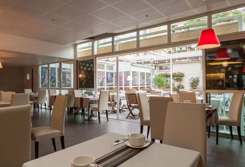 호텔 The Originals City, Hôtel Les Thermes De L Avenue, Dax