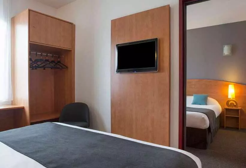 Отель The Originals City, Plume Hôtel, Bressuire